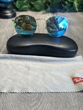 USED Ray-Ban RB3447 50-20 Round Metal Gold Frame Blue Mirror Sunglasses w/ Case